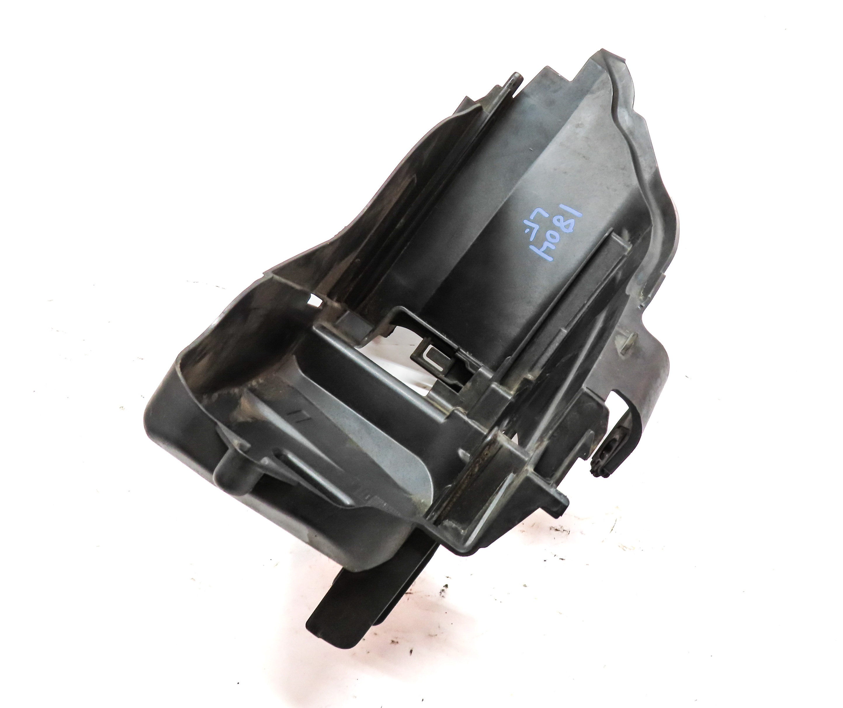 2014 AUDI Q7 (4L) FRONT LEFT DRIVER HEADLIGHT HEADLAMP MOUNT BRACKET — exact item pictured